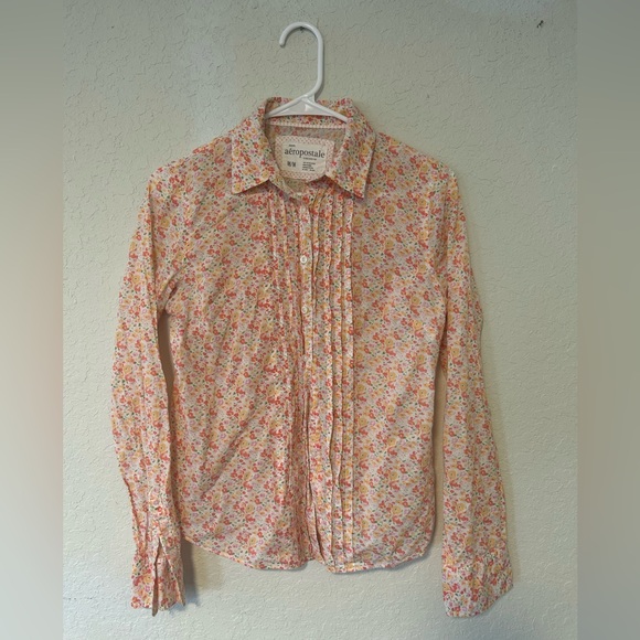 Aeropostale Tops - Aeropostale Women’s Floral Pintuck Button-Up Shirt - Breathable, Spring Blouse